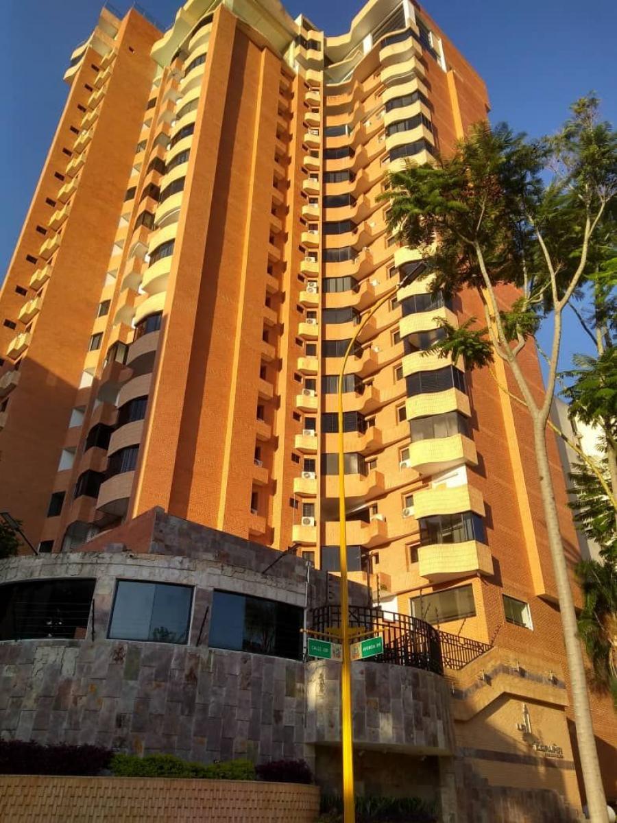 Foto Apartamento en Venta en SAN JOSE, Valencia, Carabobo - U$D 95.000 - APV221255 - BienesOnLine