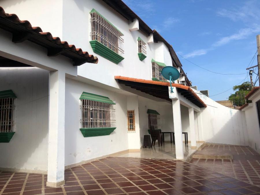 Foto Casa en Venta en Lechera, Anzotegui - U$D 260.000 - CAV157357 - BienesOnLine