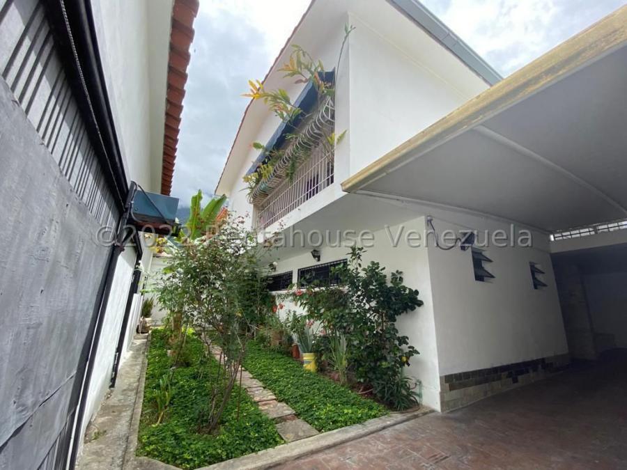 Foto Casa en Venta en Santa Eduvigis, Caracas, Distrito Federal - U$D 220.000 - CAV195275 - BienesOnLine