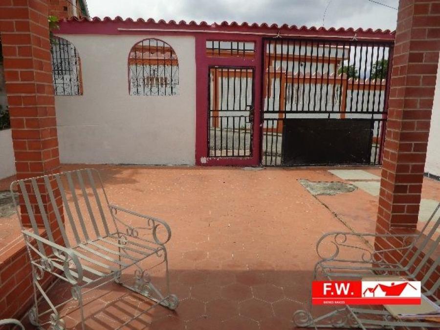 Foto Casa en Venta en Municipio Carvajal, Municipio Carvajal, Trujillo - U$D 11.000 - CAV153948 - BienesOnLine