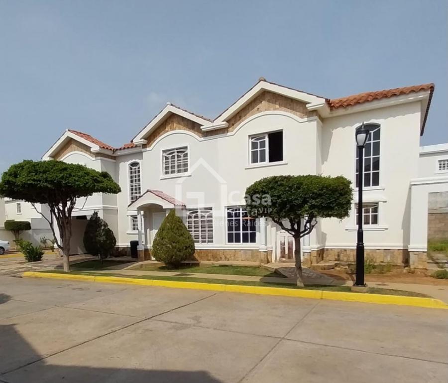 Foto Casa en Venta en Maracaibo, Zulia - U$D 30.000 - CAV224036 - BienesOnLine