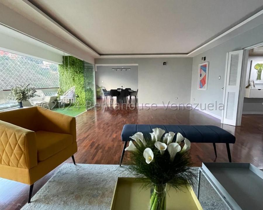 Foto Apartamento en Venta en Las Mesetas de Santa Rosa de Lima, Caracas, Distrito Federal - U$D 250.000 - APV223733 - BienesOnLine