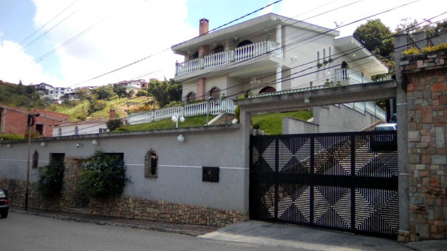 Foto Casa en Venta en Cariizal, Carrizal, Miranda - U$D 190.000 - CAV113188 - BienesOnLine