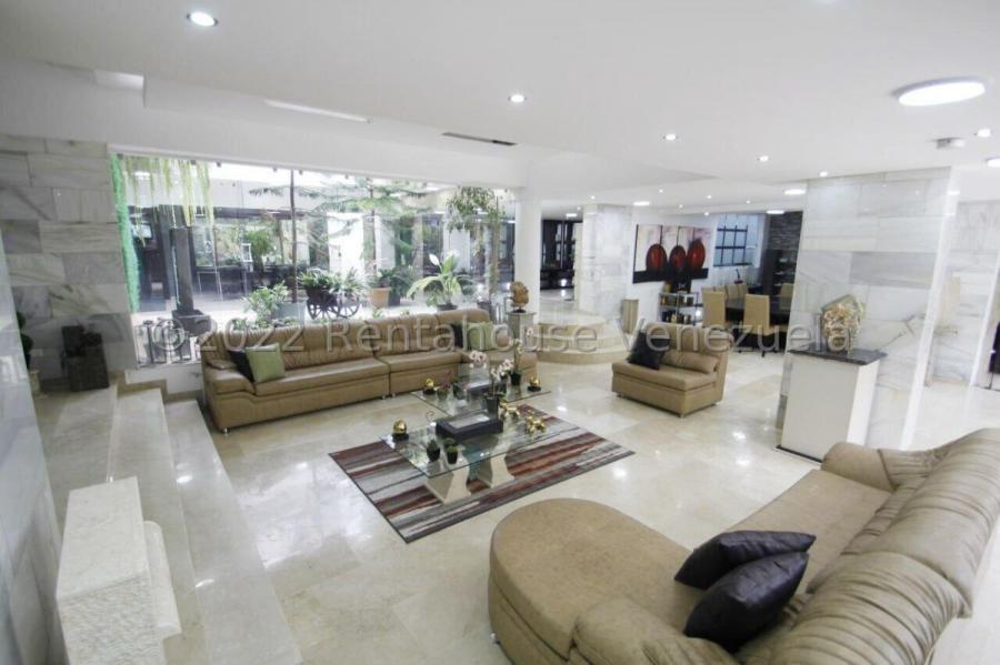 Foto Casa en Venta en Lomas de la Lagunita, Caracas, Distrito Federal - U$D 680.000 - CAV201503 - BienesOnLine
