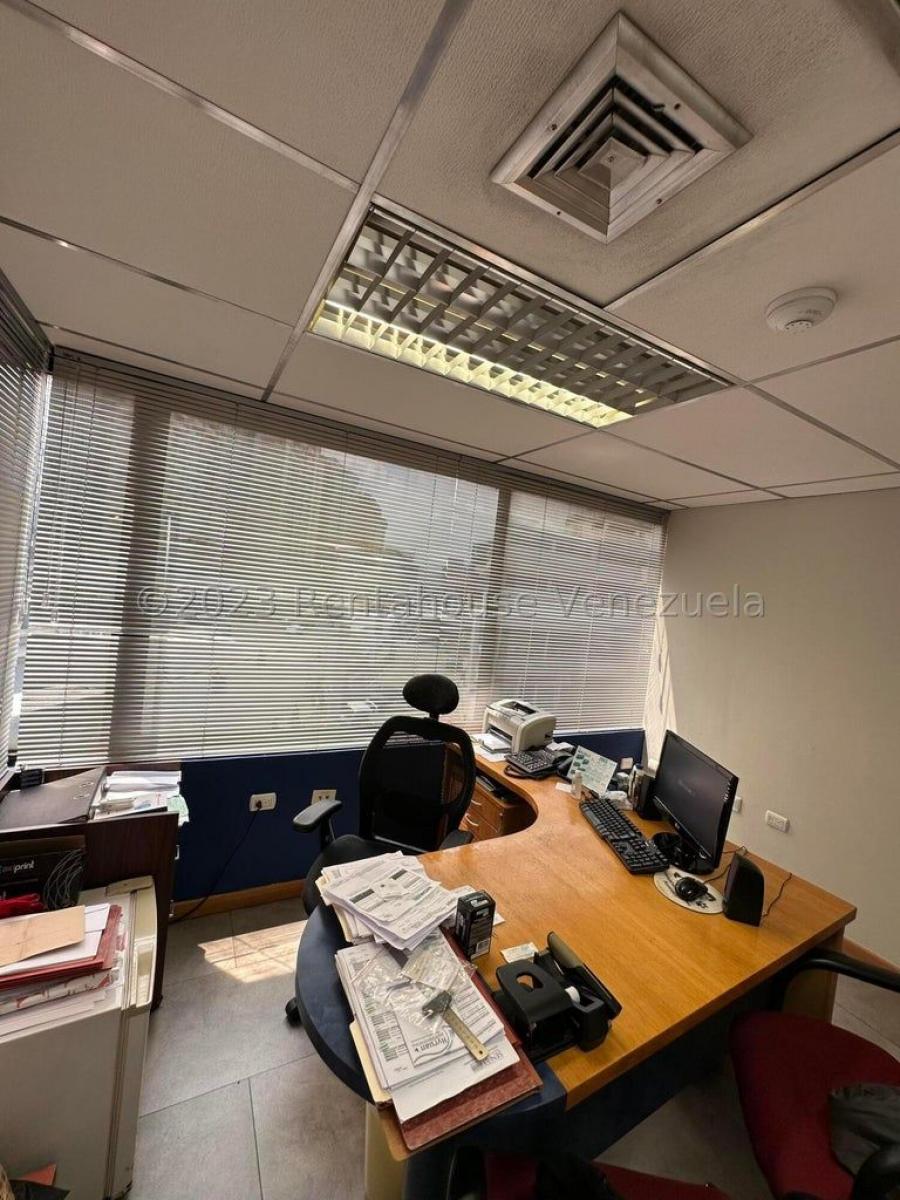 Foto Oficina en Alquiler en Los Ruices, Caracas, Distrito Federal - U$D 700 - OFA203518 - BienesOnLine