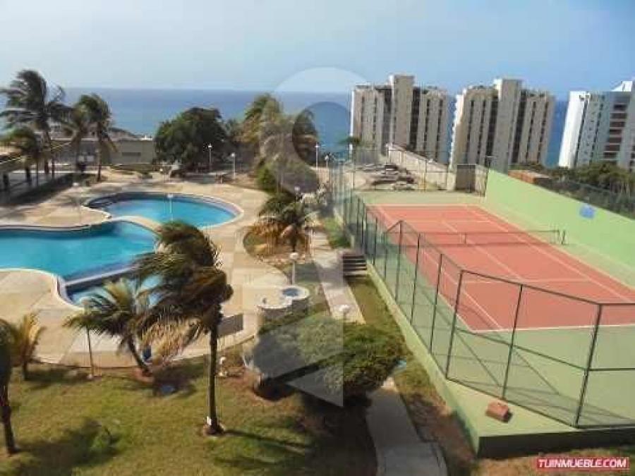 Foto Apartamento en Venta en Catia La Mar, Vargas - U$D 130.000 - APV128156 - BienesOnLine