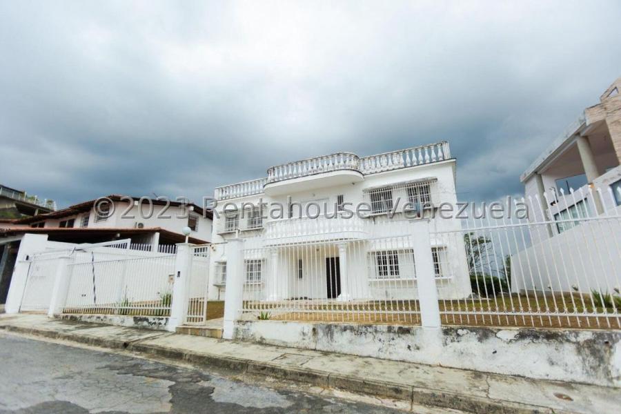 Foto Casa en Venta en Colinas de Santa Mnica, Caracas, Distrito Federal - U$D 225.000 - CAV190545 - BienesOnLine