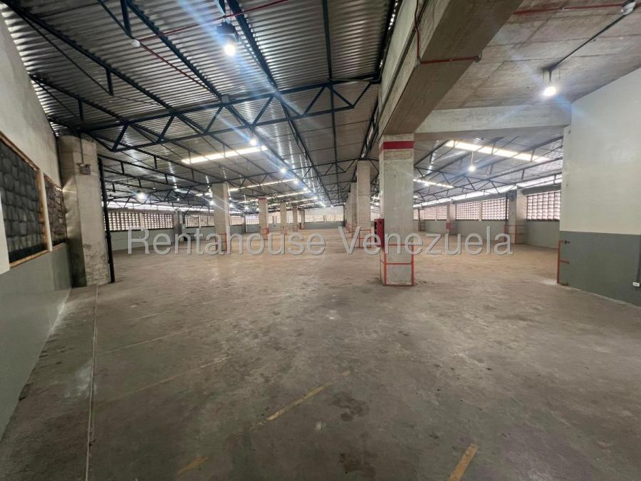 Foto Galpon en Alquiler en El Tambor, Los Teques, Miranda - BsF 15.000 - GAA260627 - BienesOnLine