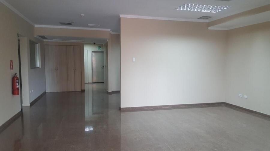 Foto Local en Alquiler en OLEGARIO VILLALOBOS, Maracaibo, Zulia - U$D 700 - LOA124822 - BienesOnLine