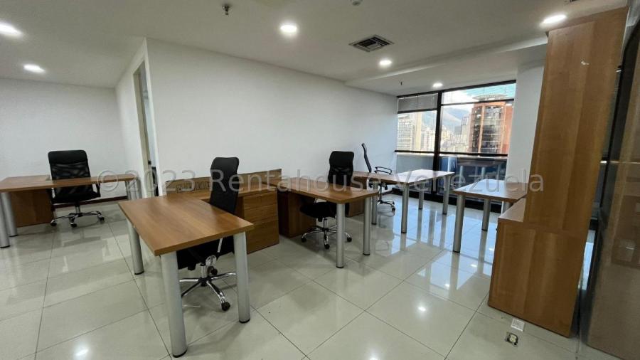 Foto Oficina en Alquiler en El Rosal, Caracas, Distrito Federal - U$D 2.400 - OFA225420 - BienesOnLine