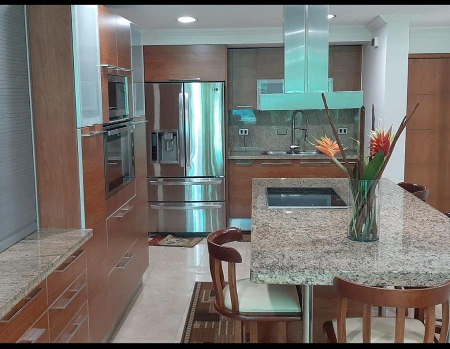 Foto Apartamento en Venta en Cuman, Cuman, Sucre - U$D 99.900 - APV204557 - BienesOnLine