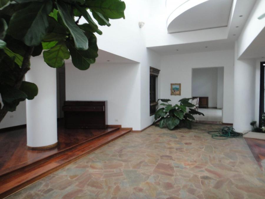 Foto Apartamento en Venta en Los Palos Grandes, Caracas, Distrito Federal - U$D 750.000 - APV191712 - BienesOnLine