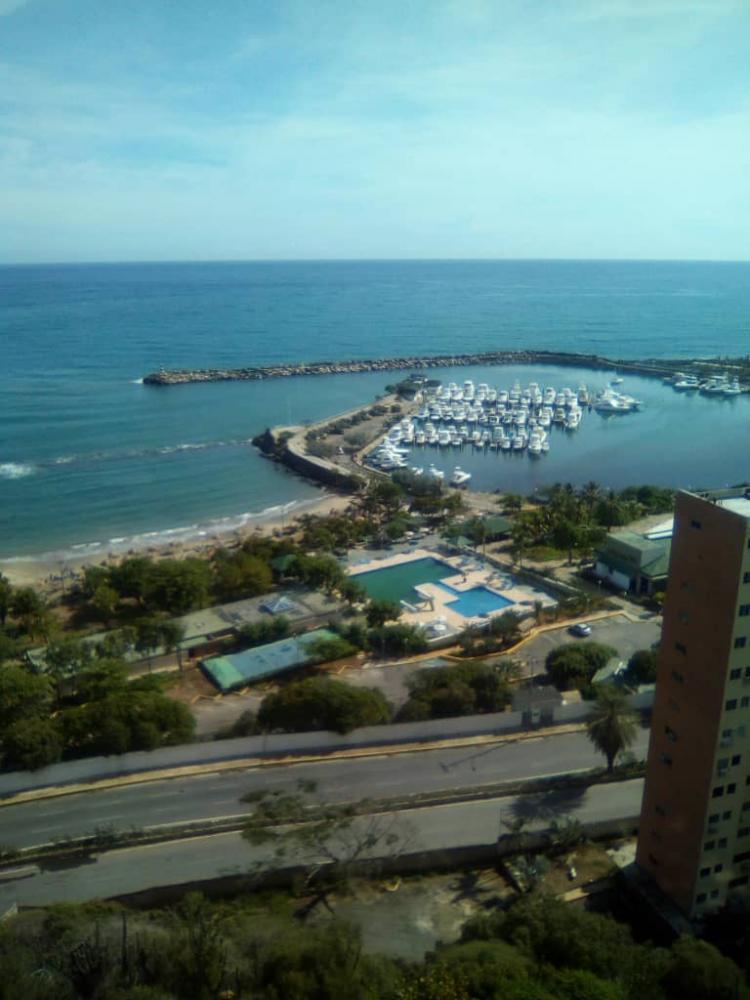 Foto Apartamento en Venta en Catia La Mar, Playa Grande, Vargas - BsF 20.000 - APV107792 - BienesOnLine