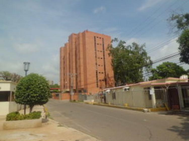 Foto Apartamento en Venta en Av. El Milagro, Maracaibo, Zulia - BsF 635.000 - APV31319 - BienesOnLine