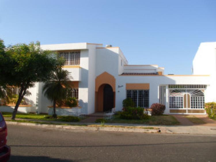 Foto Casa en Venta en Maracaibo, Zulia - BsF 2.600.000 - CAV34895 - BienesOnLine