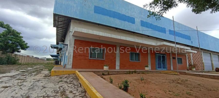 Foto Galpon en Alquiler en Maracaibo, Zulia - U$D 700 - GAA203433 - BienesOnLine