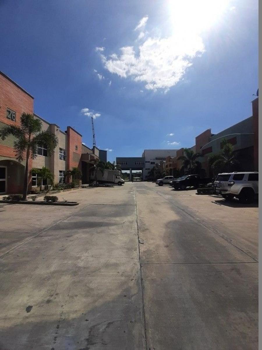 Foto Galpon en Venta en NAGUANAGUA, NAGUANAGUA MANANTIAL, Carabobo - U$D 275.000 - GAV190166 - BienesOnLine