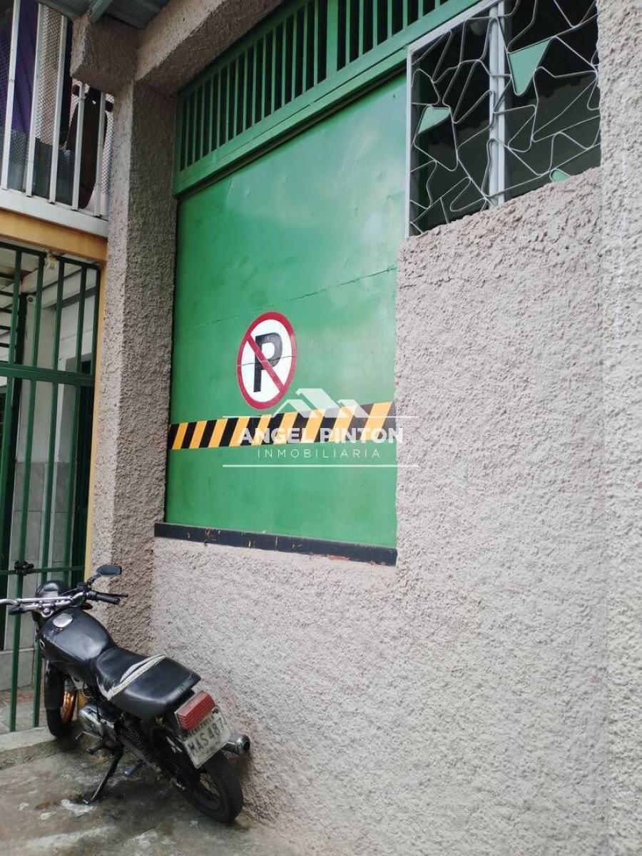 Home in Metric Way
