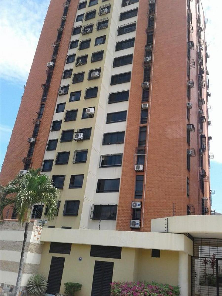 Foto Apartamento en Alquiler en MAONGO, NAGUANAGUA. GERALDINE GARCIA 0412-4508383, Carabobo - U$D 200 - APA170792 - BienesOnLine