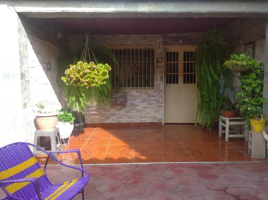 Foto Casa en Venta en Mariara, Calle Arevalo, Carabobo - U$D 27.000 - CAV174048 - BienesOnLine