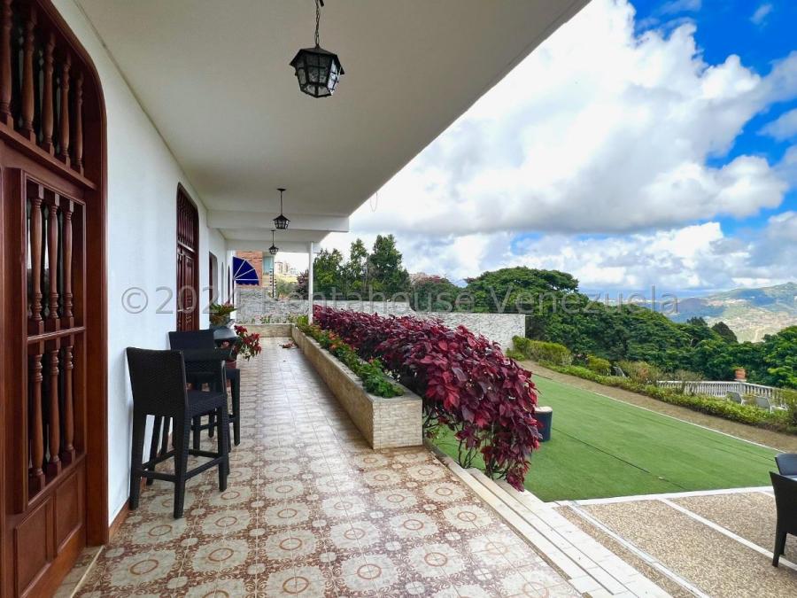 Foto Casa en Venta en Lagunita Country Club, Caracas, Distrito Federal - U$D 800.000 - CAV220581 - BienesOnLine