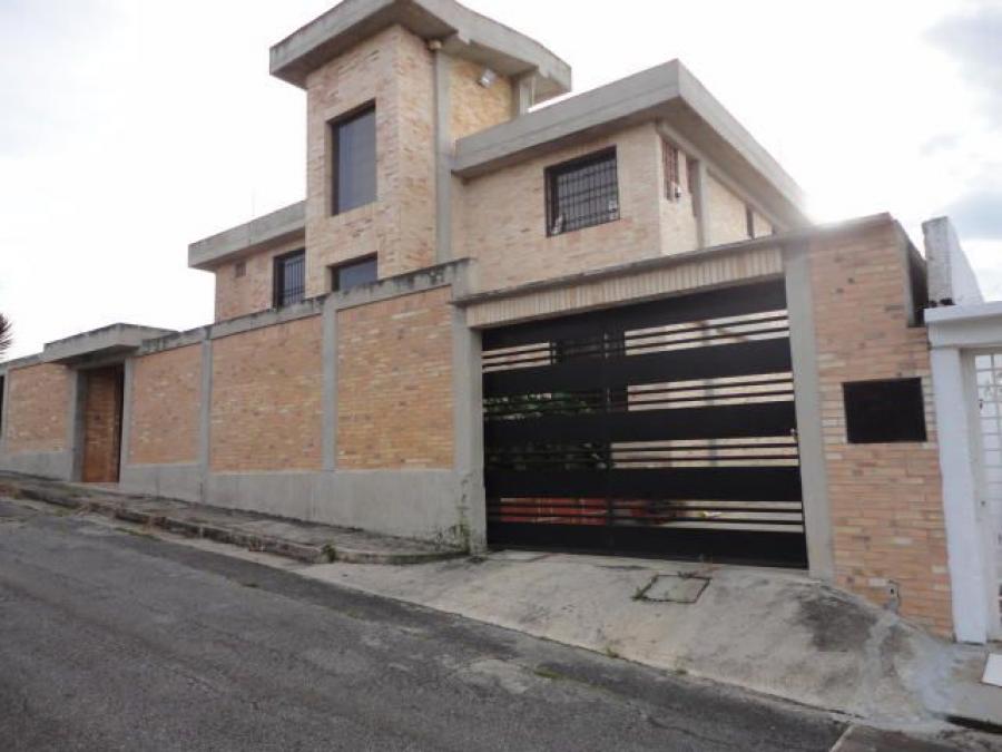 Foto Casa en Venta en Parque El Retiro, San Antonio de Los Altos, Miranda - U$D 320.000 - CAV139735 - BienesOnLine