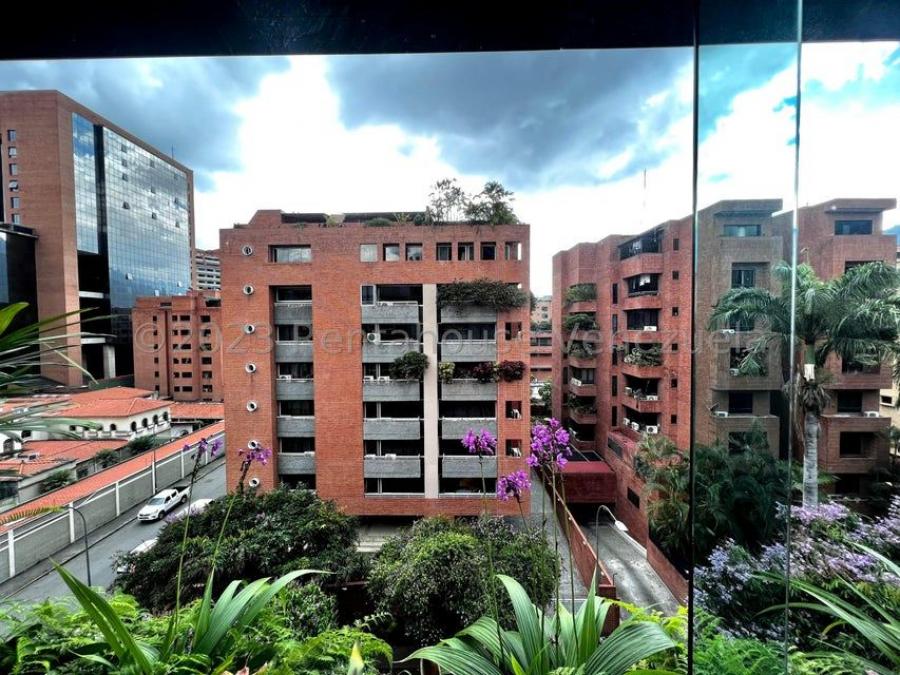 Foto Apartamento en Venta en Caracas, Distrito Federal - U$D 390.000 - APV205927 - BienesOnLine