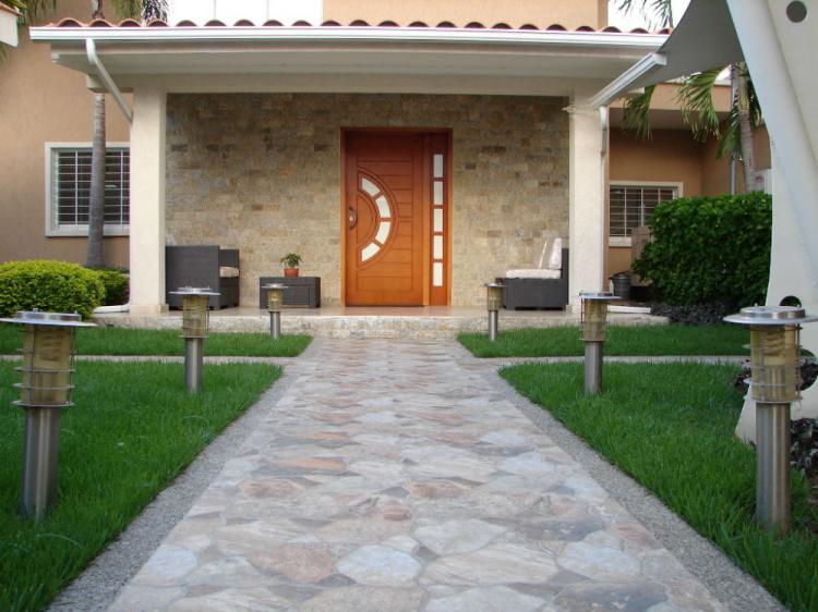 Home in Metric Way