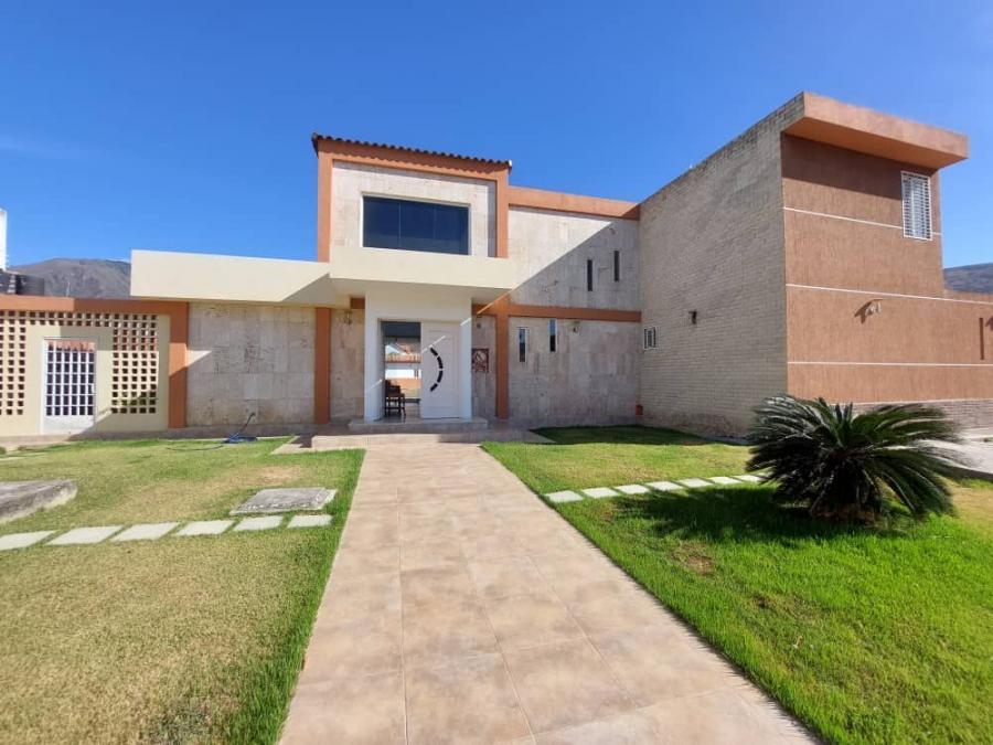 Foto Casa en Venta en La cumaca, San Diego, Carabobo - U$D 350.000 - CAV182876 - BienesOnLine