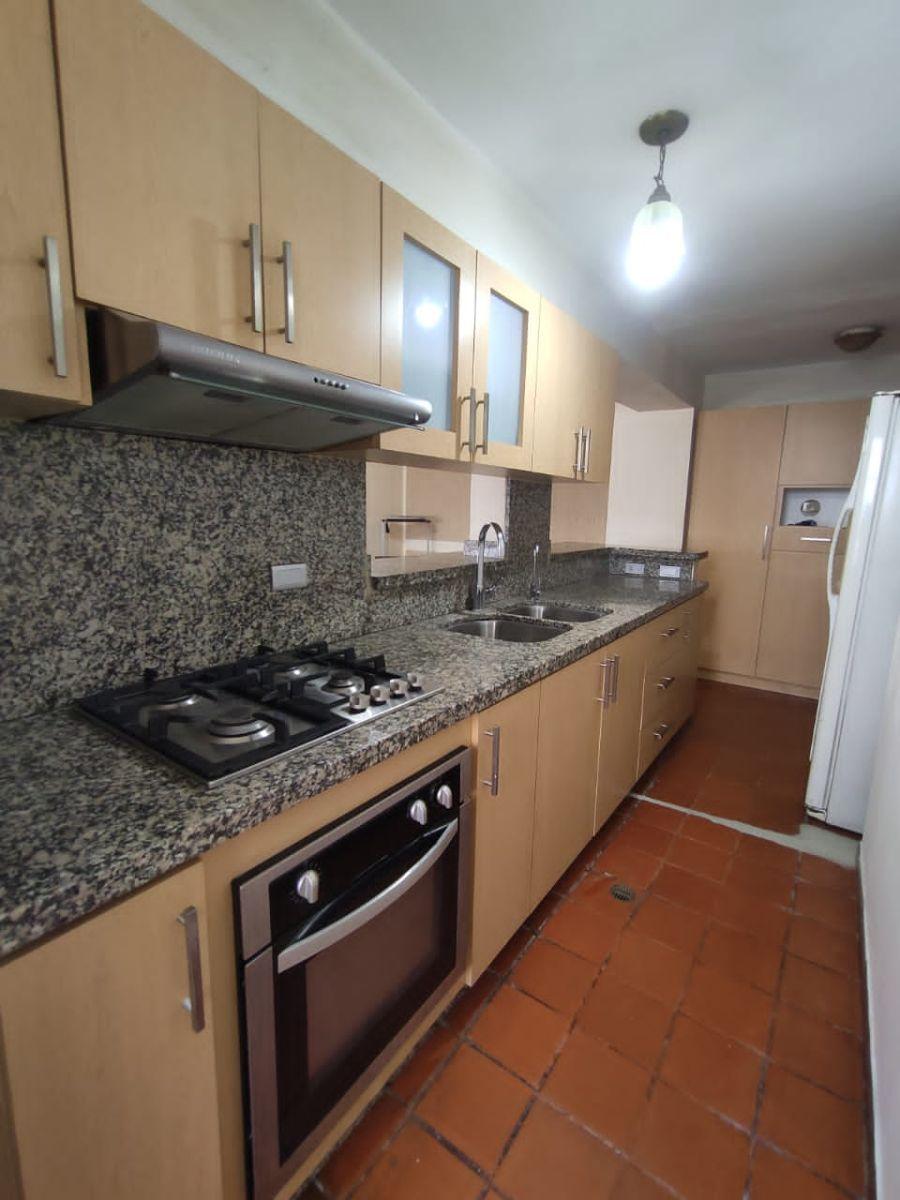Foto Apartamento en Venta en El centro , calle Lpez aveledo, Maracay, Aragua - U$D 16.500 - APV181210 - BienesOnLine
