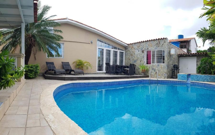 Foto Casa en Venta en Coro, Falcn - U$D 200.000 - CAV178041 - BienesOnLine