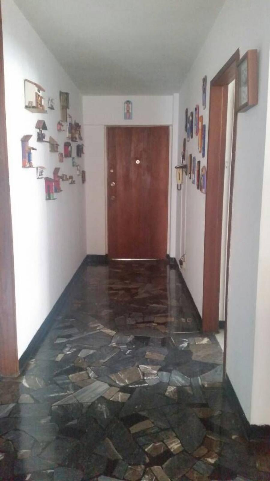 Foto Apartamento en Venta en Las Delicias, El Recreo, Distrito Federal - U$D 40.000 - APV143825 - BienesOnLine