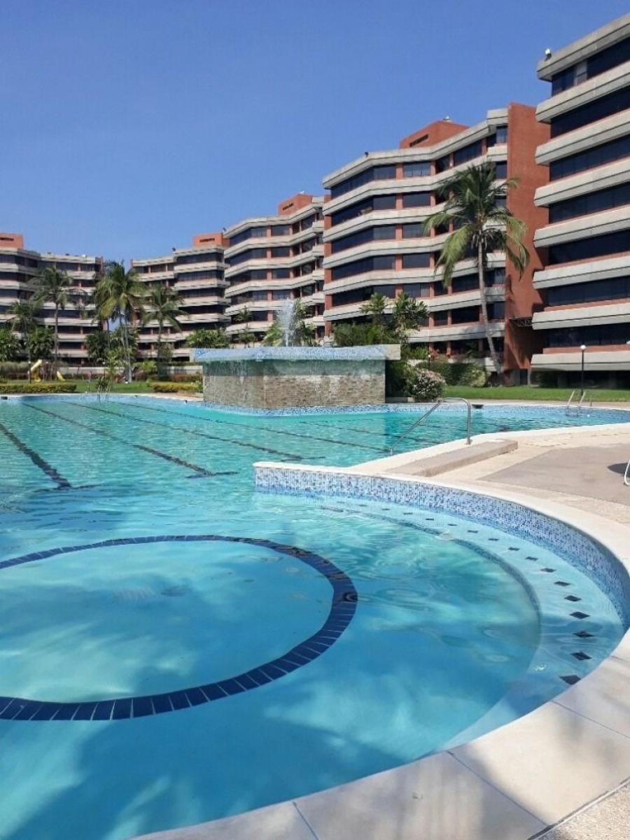 Foto Apartamento en Venta en Municipio Diego Bautista Urbaneja, El Morro, Anzotegui - U$D 220.000 - APV127962 - BienesOnLine