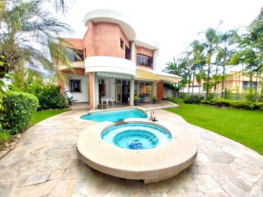 Home in Metric Way