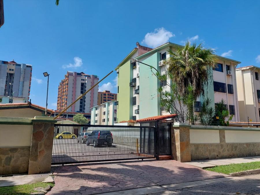 Foto Apartamento en Venta en RESIDENCIAS VALLE FRESCO I, Carabobo - U$D 24.800 - APV209823 - BienesOnLine