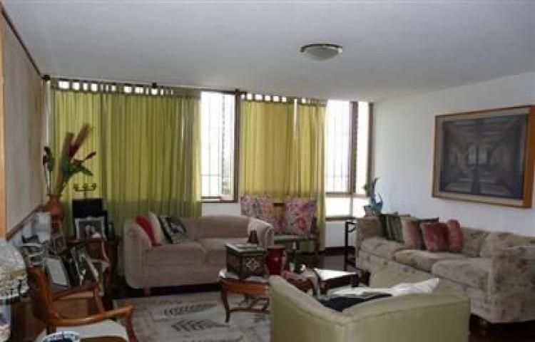 Foto Apartamento en Venta en Los Naranjos del Cafetal, Caracas, Distrito Federal - BsF 1.850.000 - APV19905 - BienesOnLine
