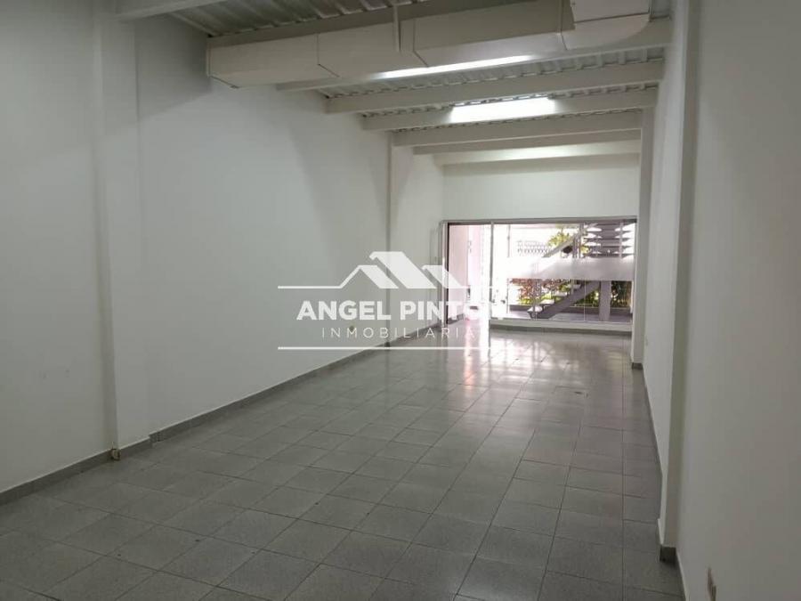 Foto Local en Alquiler en Este, Maracaibo, Zulia - U$D 350 - LOA254387 - BienesOnLine