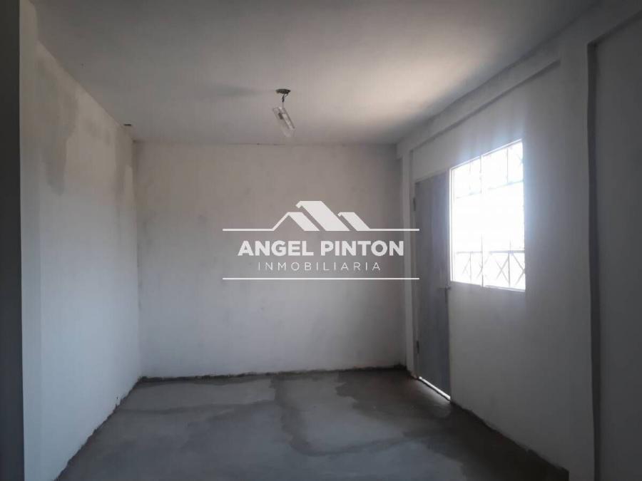 Foto Local en Alquiler en Oeste, Maracaibo, Zulia - U$D 120 - LOA250946 - BienesOnLine