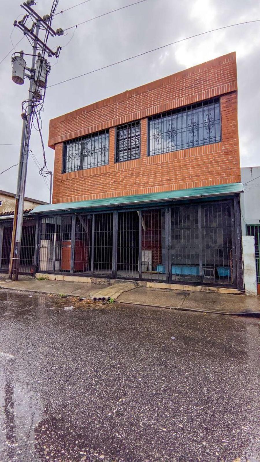 Foto Local en Venta en Barquisimeto, Lara - U$D 70.000 - LOV171461 - BienesOnLine