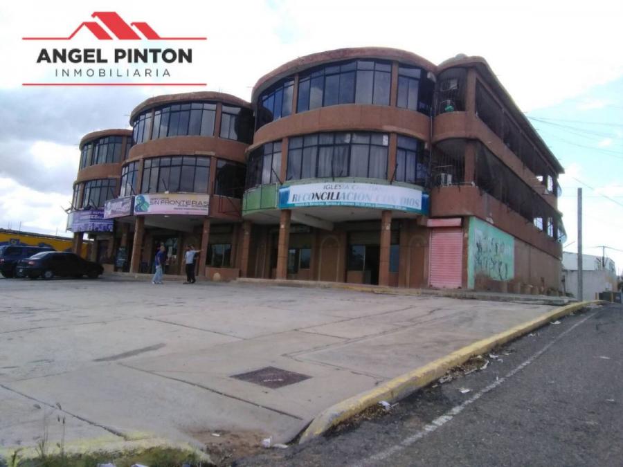 Foto Local en Alquiler en zona oeste, cumbres de maracaibo, Zulia - U$D 250 - LOA188544 - BienesOnLine