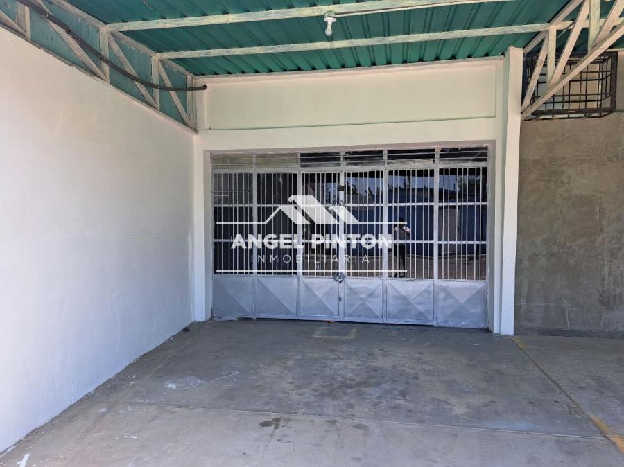 Foto Local en Alquiler en Casco Central, Cabimas, Zulia - U$D 130 - LOA225926 - BienesOnLine