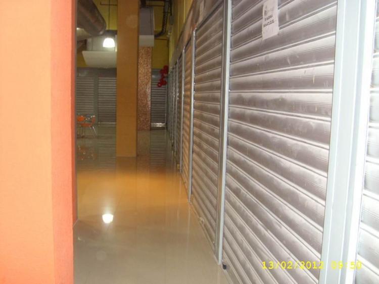 Foto Local en Alquiler en Zona Centro, Maracay, Aragua - BsF 3.000 - LOA37338 - BienesOnLine