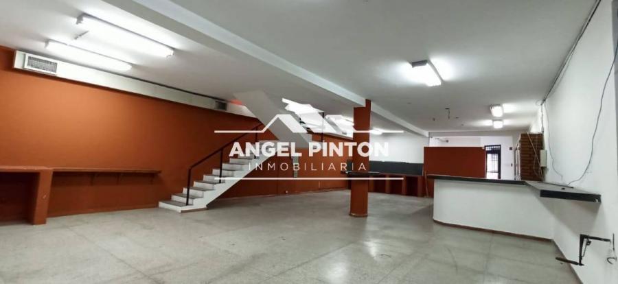 Foto Local en Venta en Maracaibo, Zulia - U$D 295.000 - LOV243729 - BienesOnLine