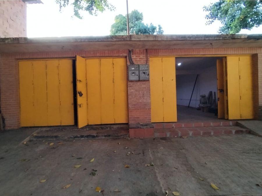 Home in Metric Way