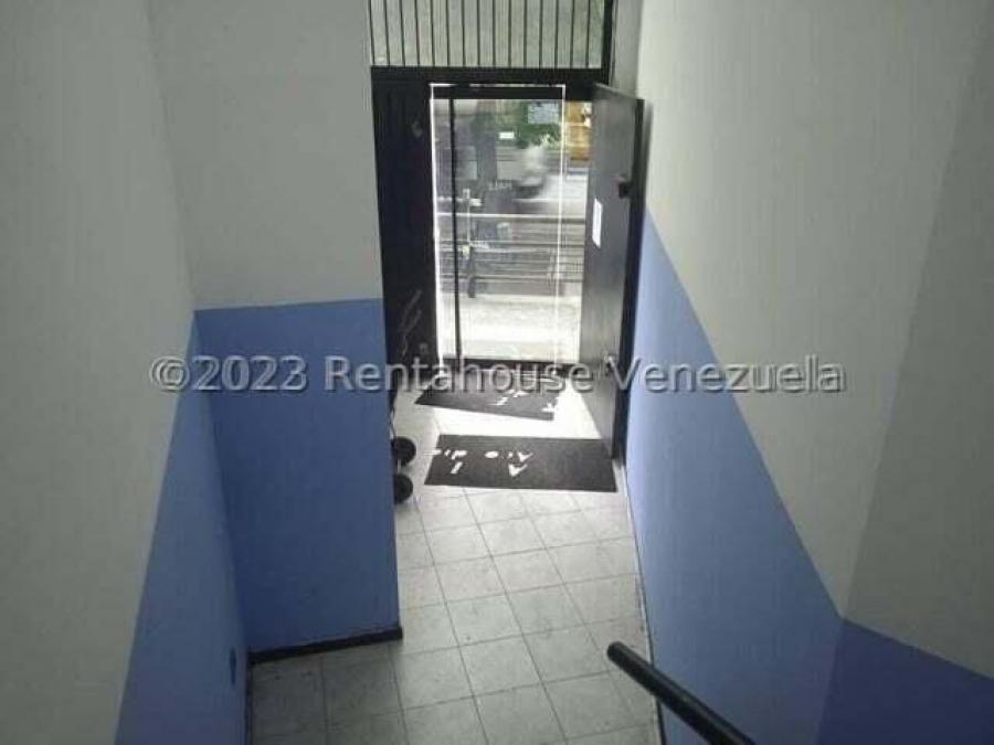 Foto Local en Venta en La Urbina, La Urbina, Distrito Federal - U$D 400.000 - LOV200074 - BienesOnLine