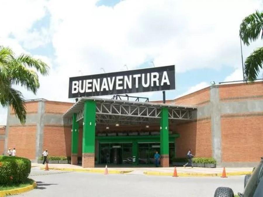 Foto Local en Alquiler en Guatire, Guatire, Miranda - U$D 1.500 - LOA198901 - BienesOnLine