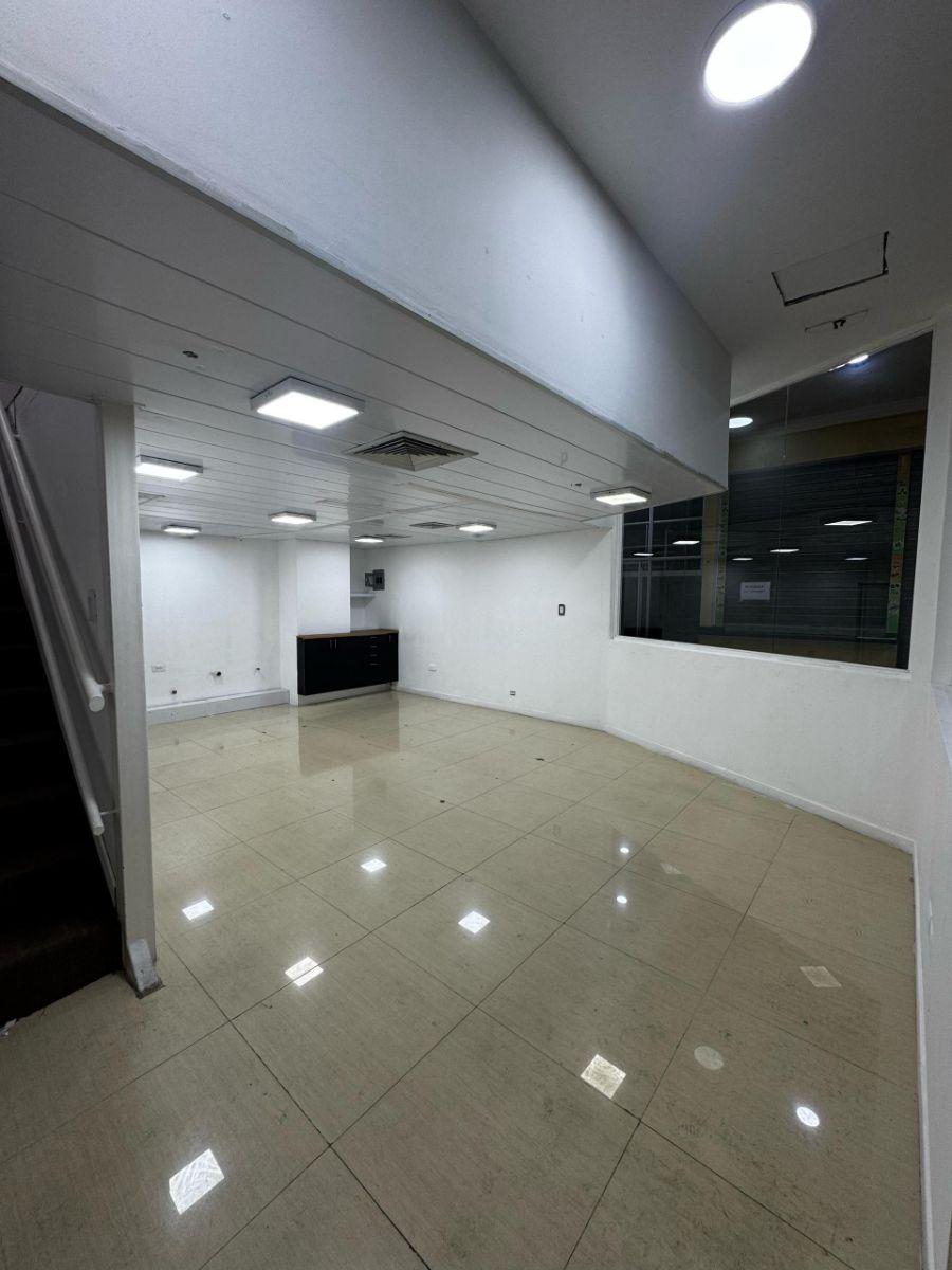 Foto Local en Alquiler en lecheria, Lechería, Anzoátegui - U$D 450 - LOA253924 - BienesOnLine