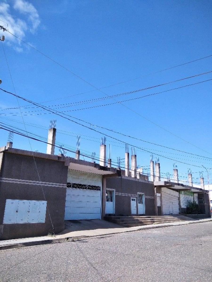 Foto Local en Venta en Avenida Francisco de Miranda, Lara - U$D 170.000 - LOV200830 - BienesOnLine