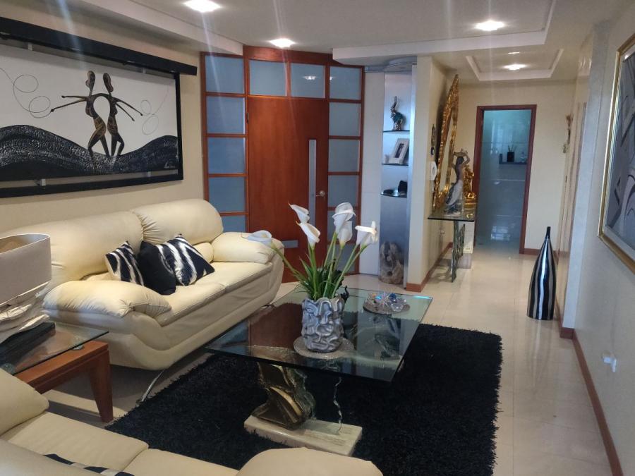 Foto Apartamento en Venta en Urb. Los Mangos, Valencia, Carabobo - U$D 110.000 - APV185013 - BienesOnLine
