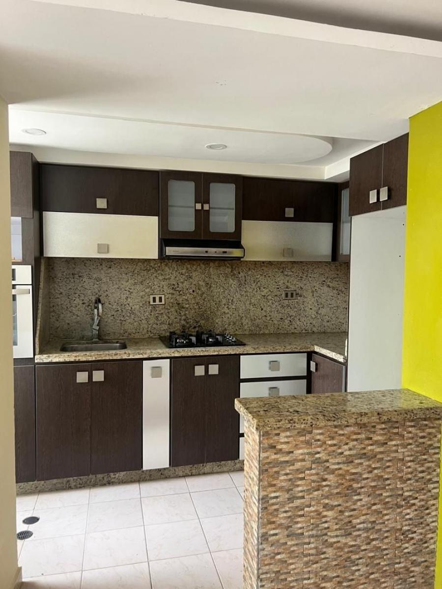 Foto Apartamento en Alquiler en LOS GUAYOS, Carabobo - U$D 200 - APA226061 - BienesOnLine